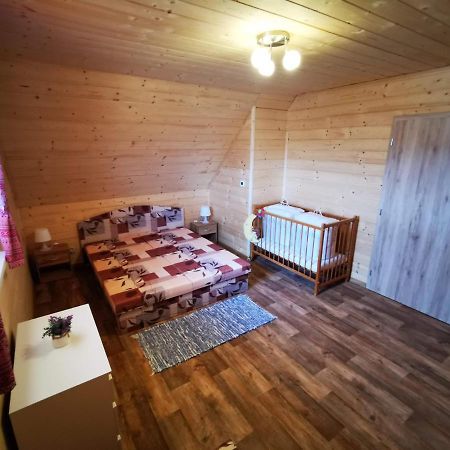 Chata Baska Na Liptove S Vlastnym Dvorom Liptovský Mikuláš Екстериор снимка