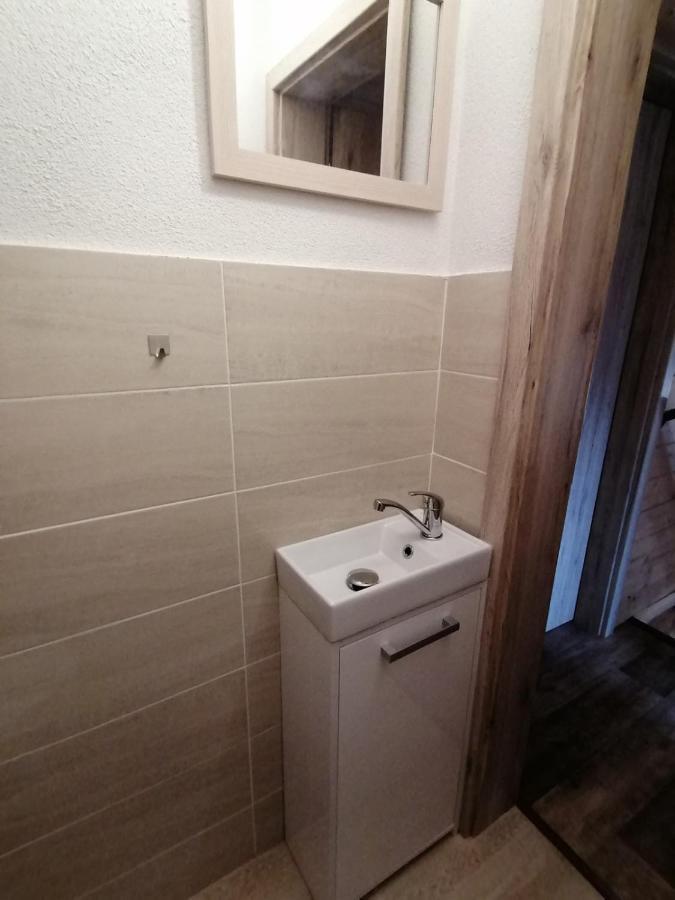 Chata Baska Na Liptove S Vlastnym Dvorom Liptovský Mikuláš Екстериор снимка