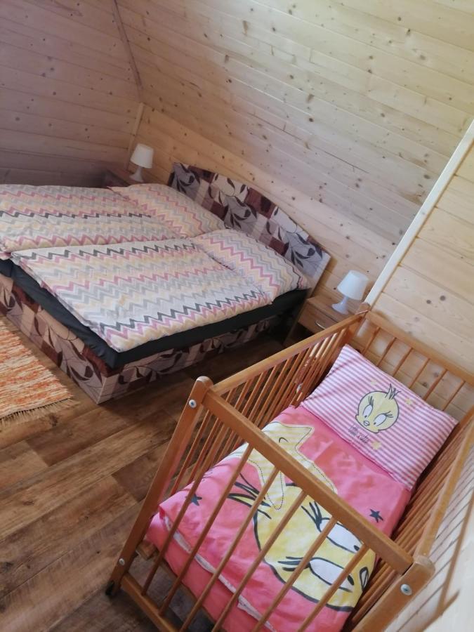 Chata Baska Na Liptove S Vlastnym Dvorom Liptovský Mikuláš Екстериор снимка